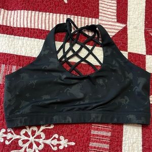 Women’s CVG black shadow unicorn bra